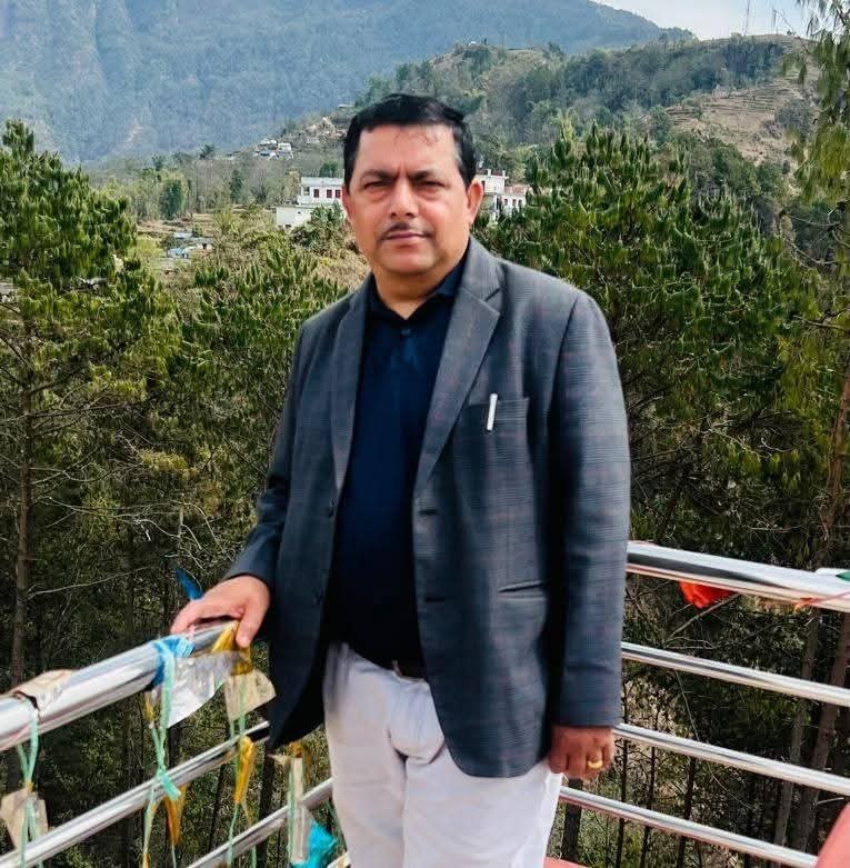 पुष्पराज बास्तोला